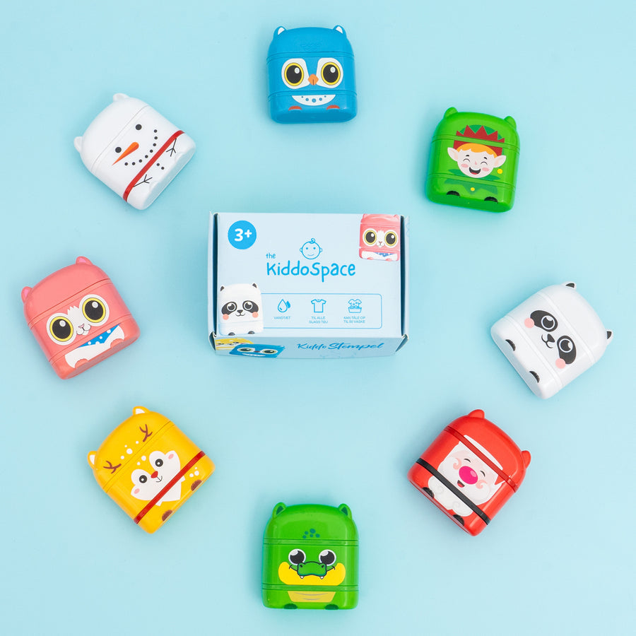 KiddoStempel™ - Personligt Navnestempel (Juleudgave 2025)